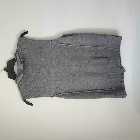 Ann Taylor Loft, Grey sweater vest, size Large - Picture 4 of 5